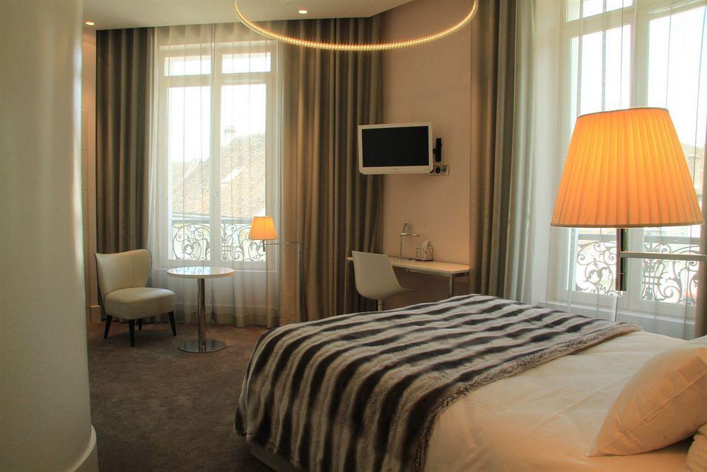 Le Cesar Hotel Provins Exteriér fotografie